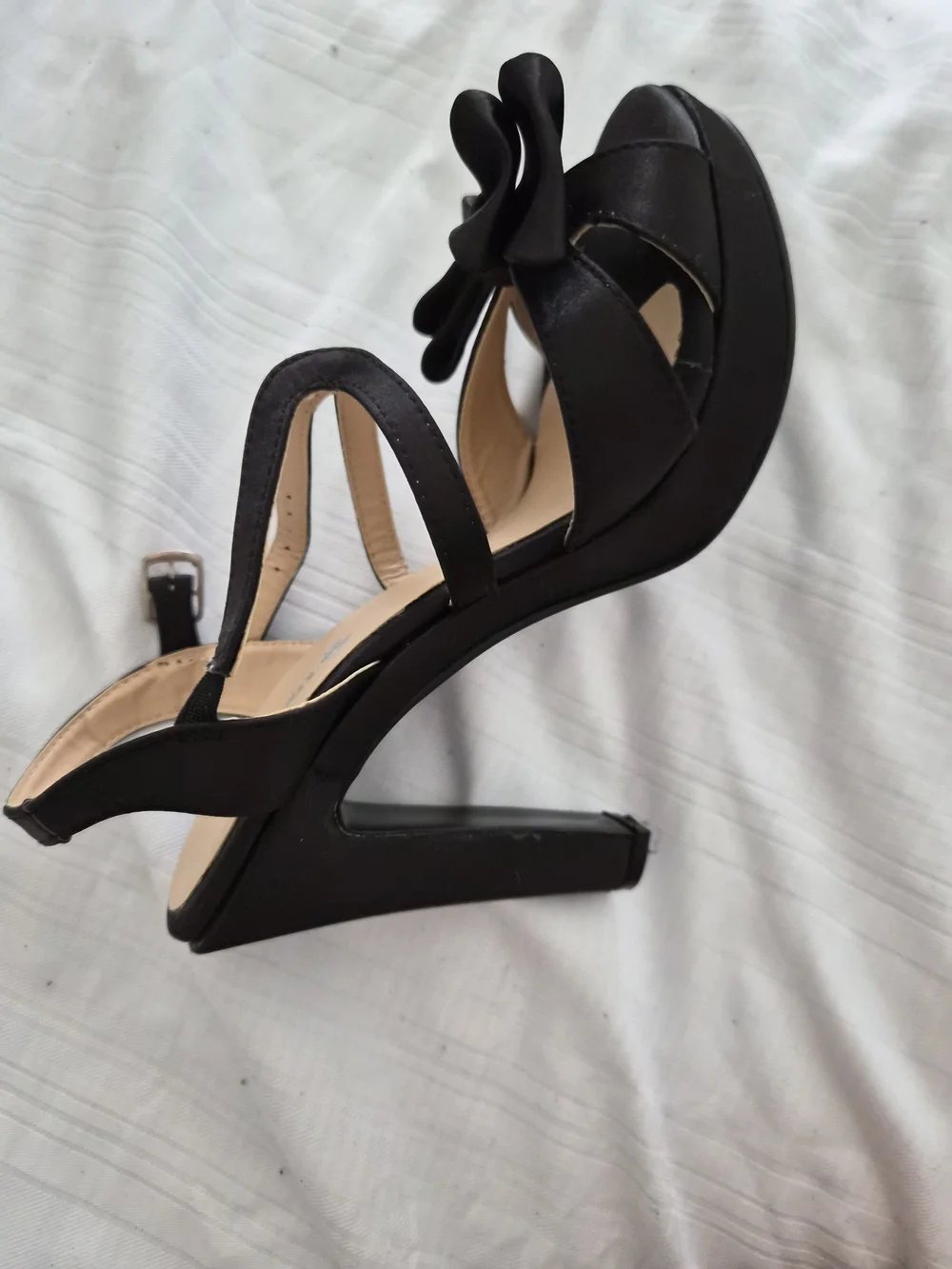 N/A elegant black